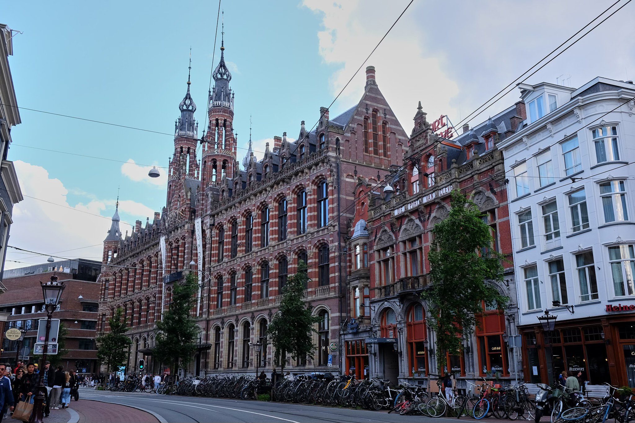 Hành trình khám phá Amsterdam: Trái tim của Hà Lan
